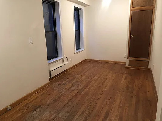 Rented by Waverly Realty Associates | media 18