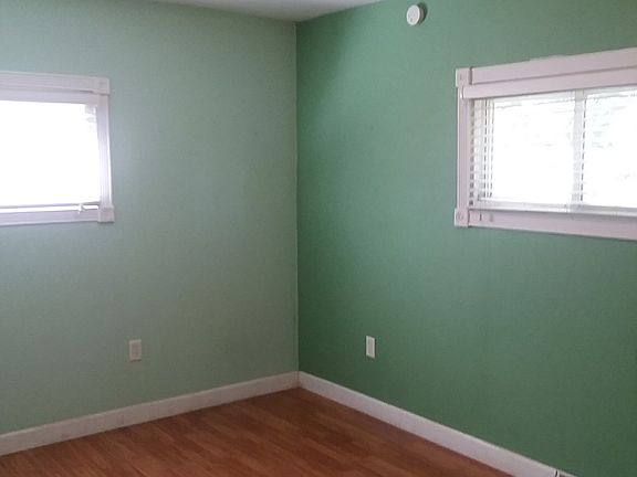 3rd image of 3325 Texas St