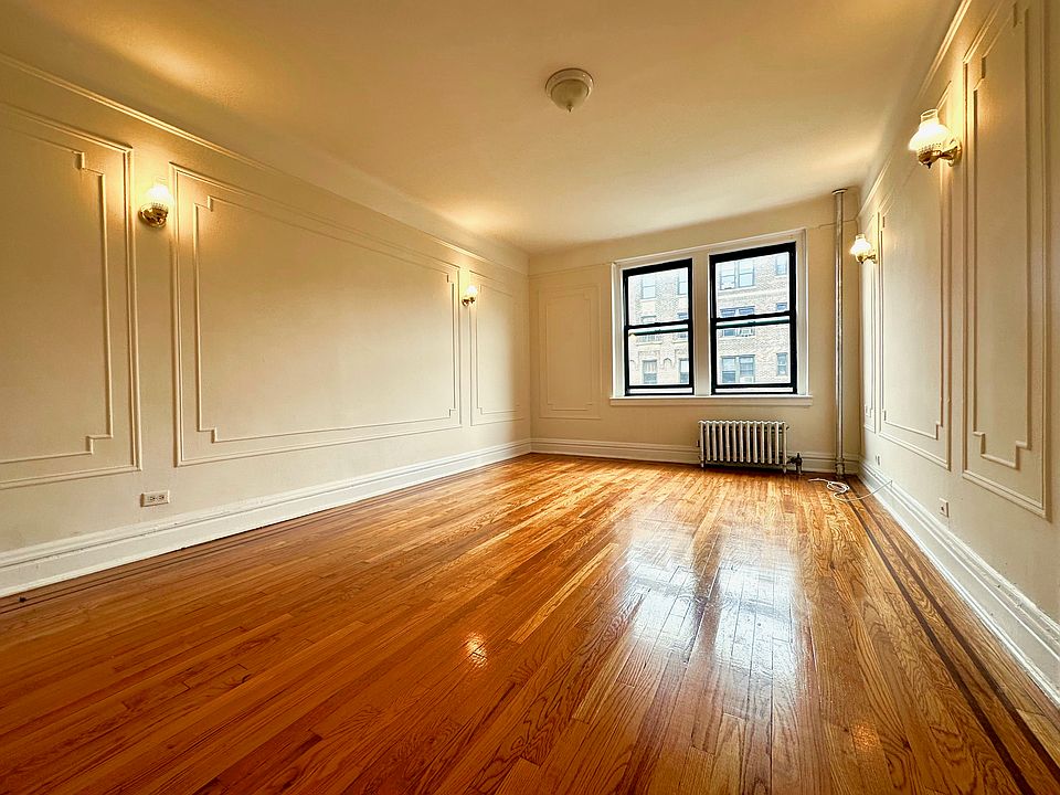 1st image of 2590 35th St APT 4B