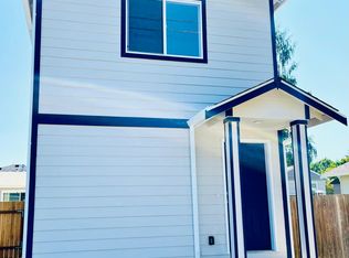 3839 49th Ave SW, Seattle, WA 98116