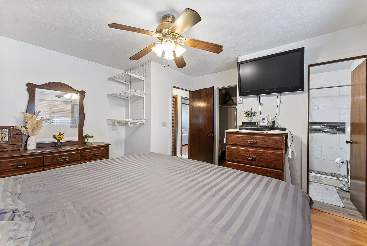 3 bed, 2.5 bath, 600 sqft, $5,000 — Photo 3