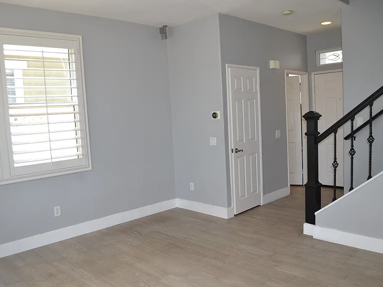 44 Woodcrest Ln — Photo 5