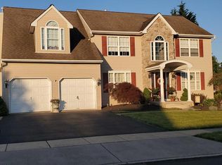 209 Tina Dr, Langhorne, PA 19047