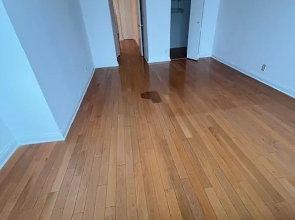 7002 Blvd East image 16 of 35