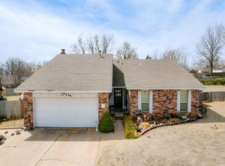2134 Berkshire Dr, Ponca City, OK 74604
