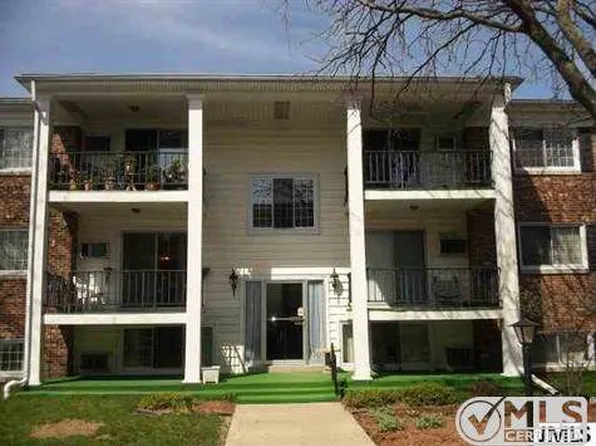 806 W Michigan Ave APT 202E, Jackson, MI 49202