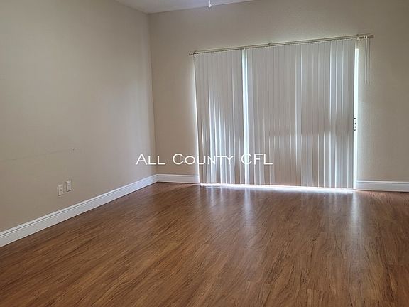 4th image of 226 Clydesdale Cir