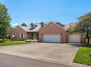 809 Sara Dr, Coshocton, OH 43812