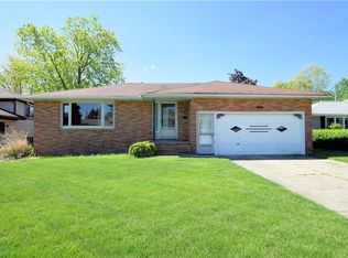 3111 Bowmen Ln, Parma, OH