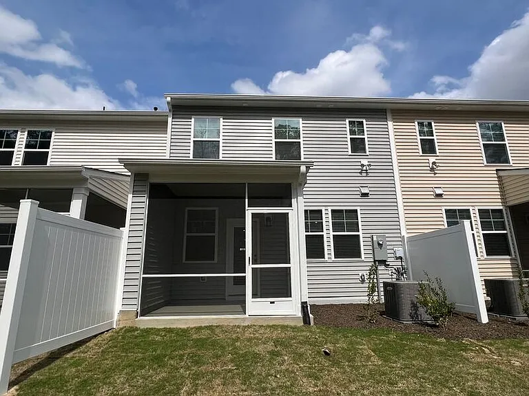 208 Garden Vine Trl — Photo 19
