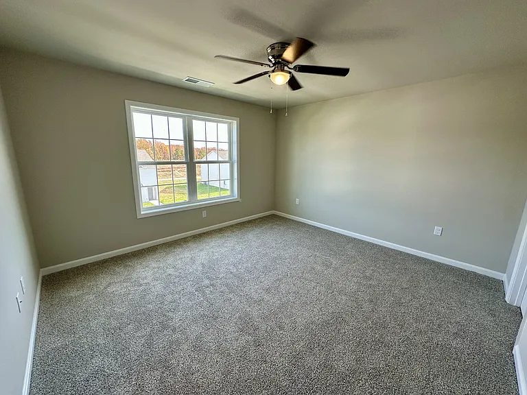 226 Rojan Rd — Photo 15