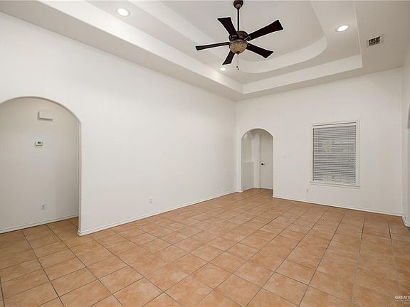 3rd image of 1816 Nitsche Dr