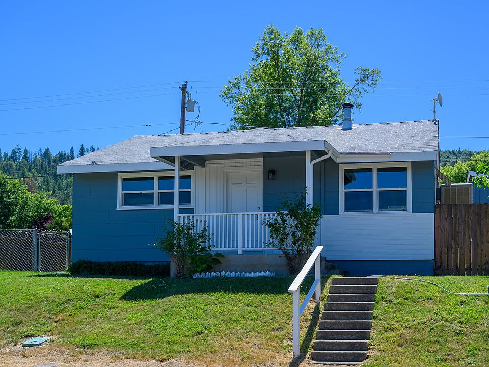 1st image of 248 2nd Ave