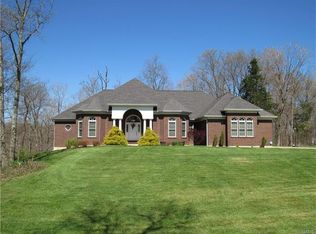 209 Timber Pines Dr, Defiance, MO 63341