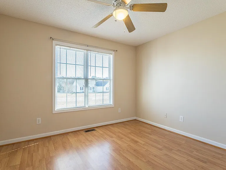60 Blairwood Dr — Photo 26