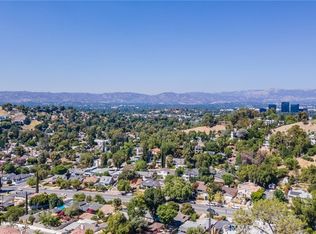21768 Ybarra Rd, Woodland Hills, CA 91364