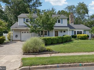 8 Coates Rd, Allentown, NJ 08501