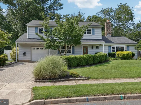8 Coates Rd, Allentown, NJ 08501