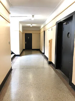 Rented by Lang Realty LLC | media 9