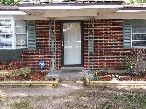 2nd image of 204 Sherwood Dr