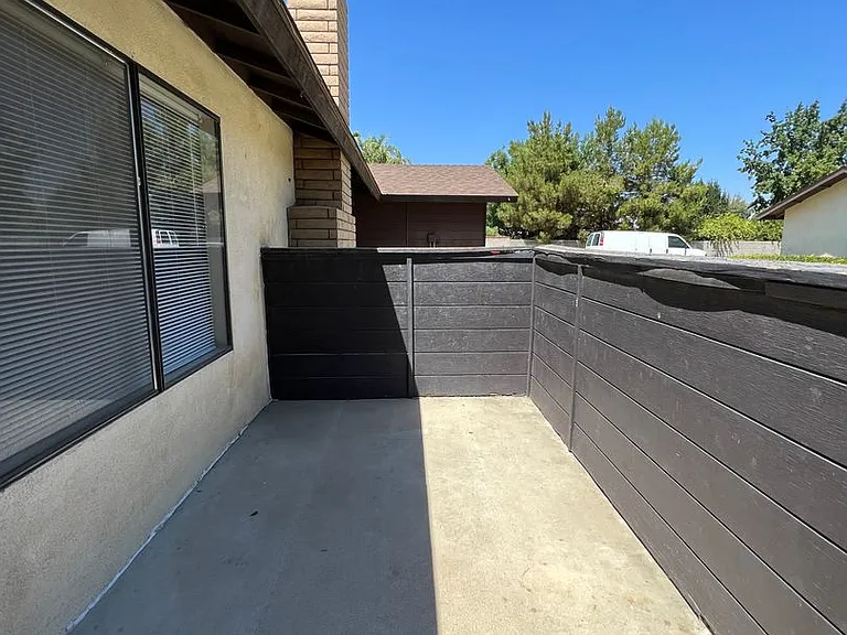 N Laurelglen Blvd 7612 — Photo 21