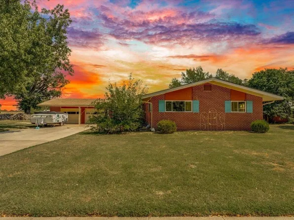 1610 W 34th St N, Wichita, KS 67204