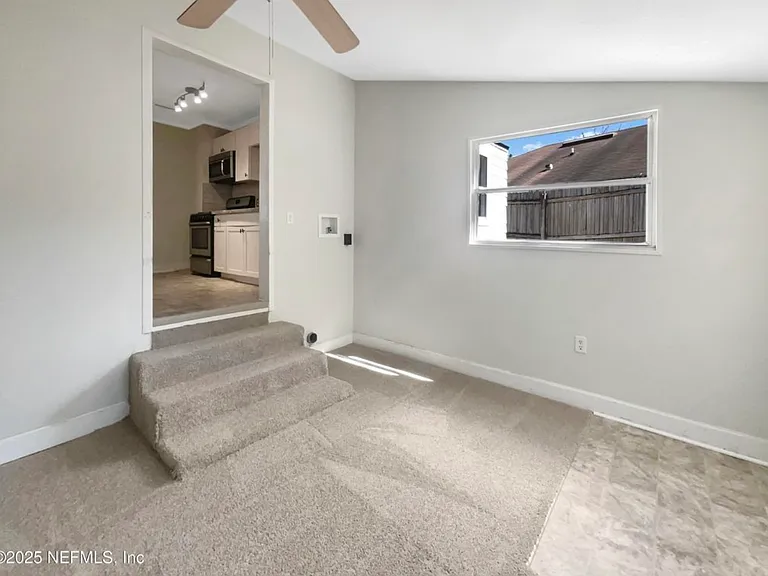 4610 Cedarwood Rd — Photo 9