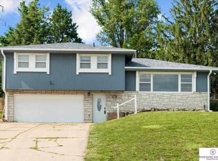 11368 Gold St, Omaha, NE 68144