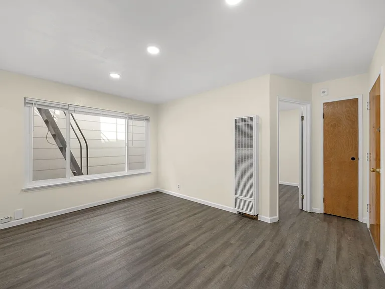 142 22nd Ave #1102R — Photo 8