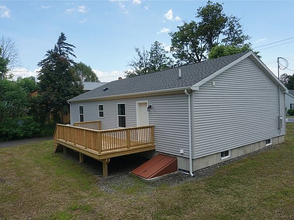 4th image of 1237 Earlville Rd