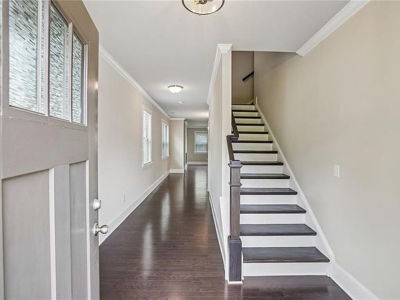 2nd image of 2265 Fremont Dr