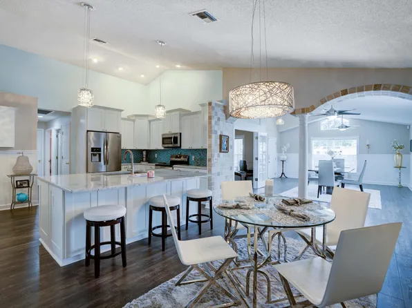 6129 Hollywood St, Jupiter, FL 33458