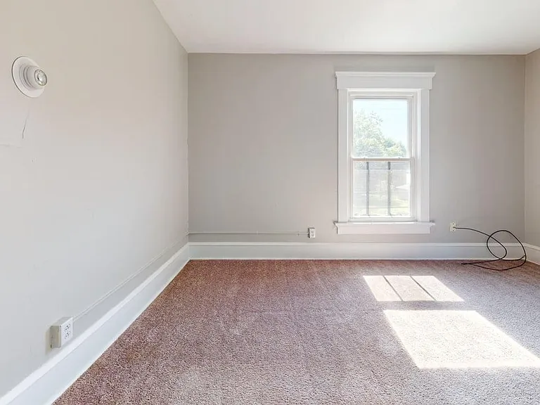1317 Saint Elmo Ave NE — Photo 3