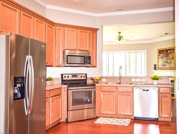 5th image of 33243 Sunny Parke Cir