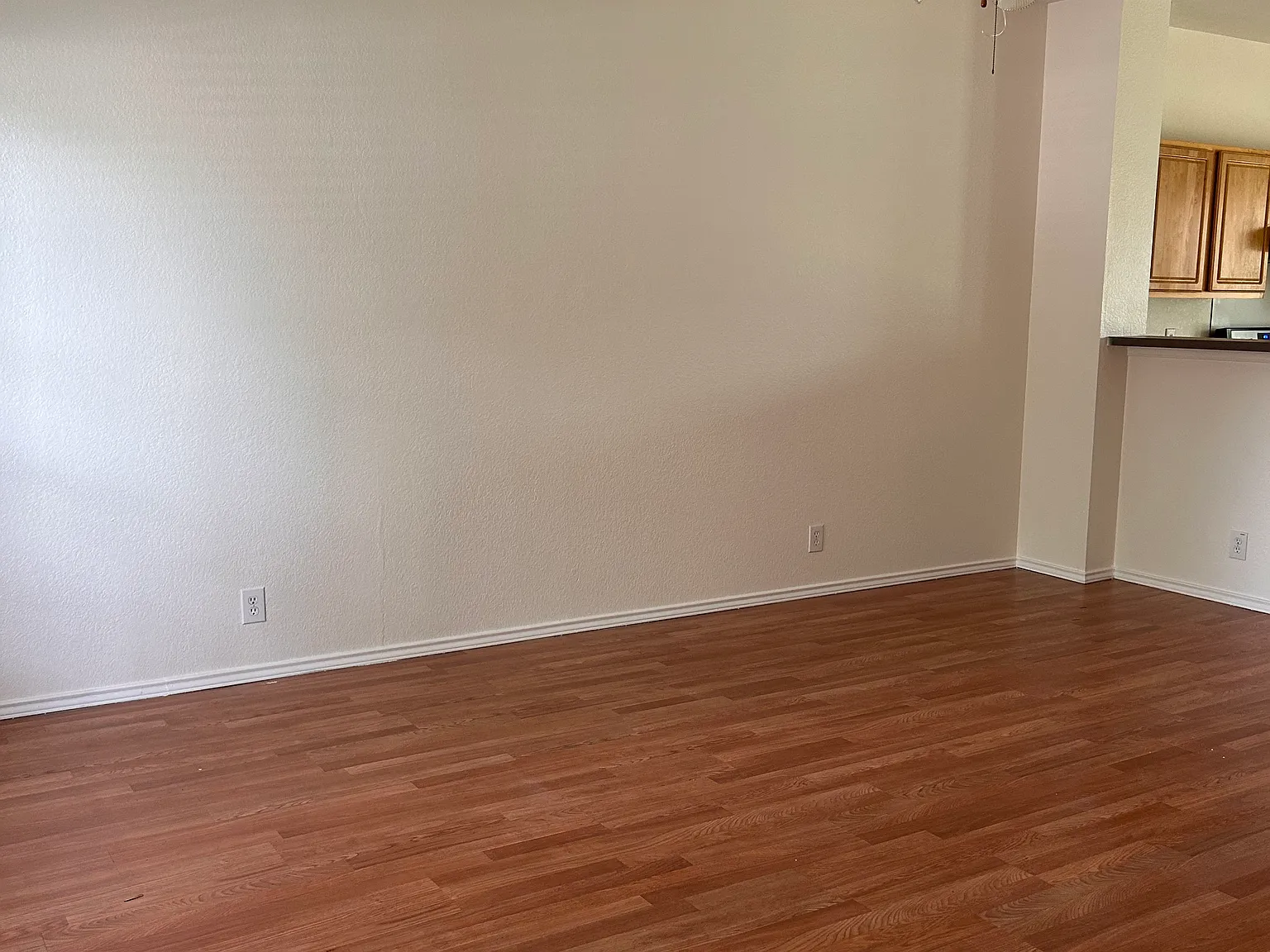 3 bed, 2.5 bath, 1698 sqft, $1,900 — Photo 2