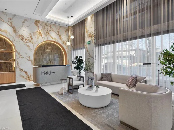 2088 James St #908, Burlington, ON L7R 0H2