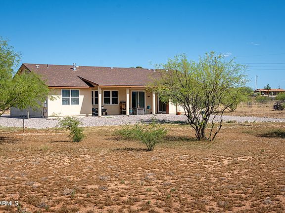 3rd image of 2771 S COUNTRY HILL Road