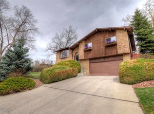 3020 Meadowbrook Dr, Rapid City, SD 57702