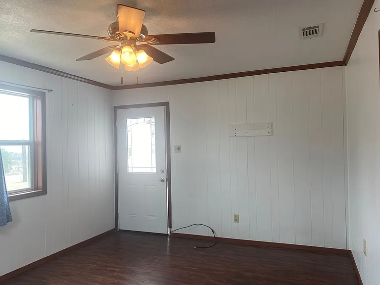 14015 Willow Grove Rd — Photo 6
