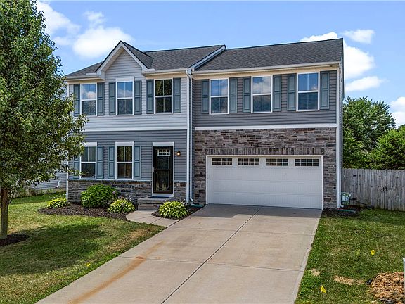 2nd image of 1120 Shannon Ln