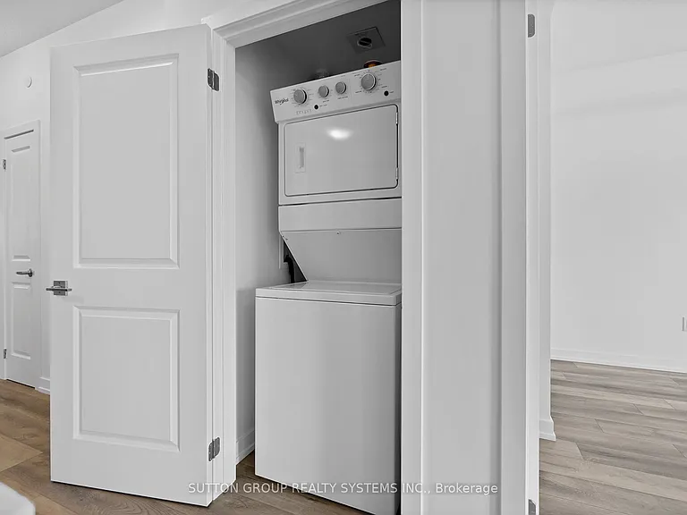 470 Dundas St E #617 — Photo 31