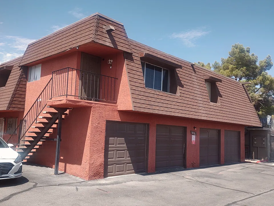 4654 Monterey Cir #4