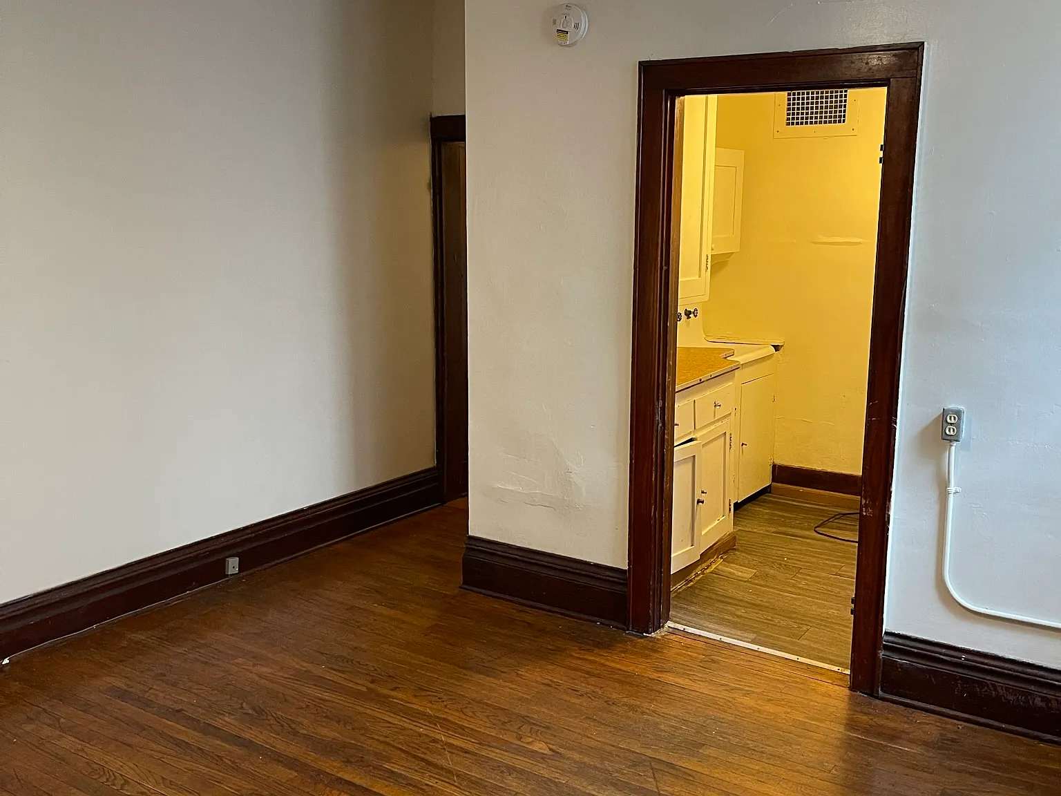 2 bed, $1,186 — Photo 3