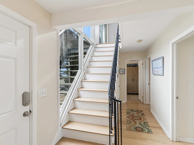 11 Pine Way — Photo 12