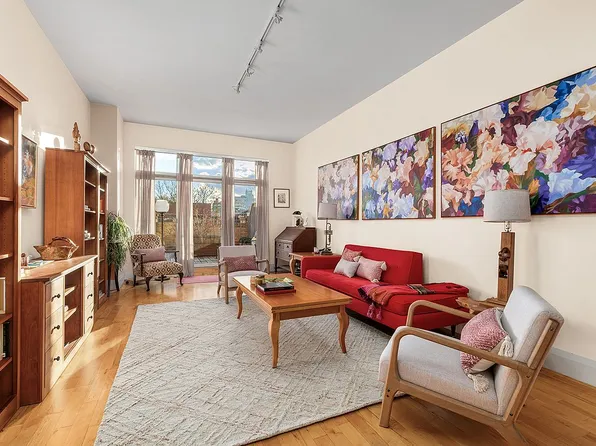 675 Sackett St APT 406, Brooklyn, NY 11217