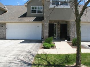 9111 W Elm Ct, Franklin, WI 53132