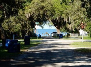 526 Pennsylvania Ave, Palm Harbor, FL 34683