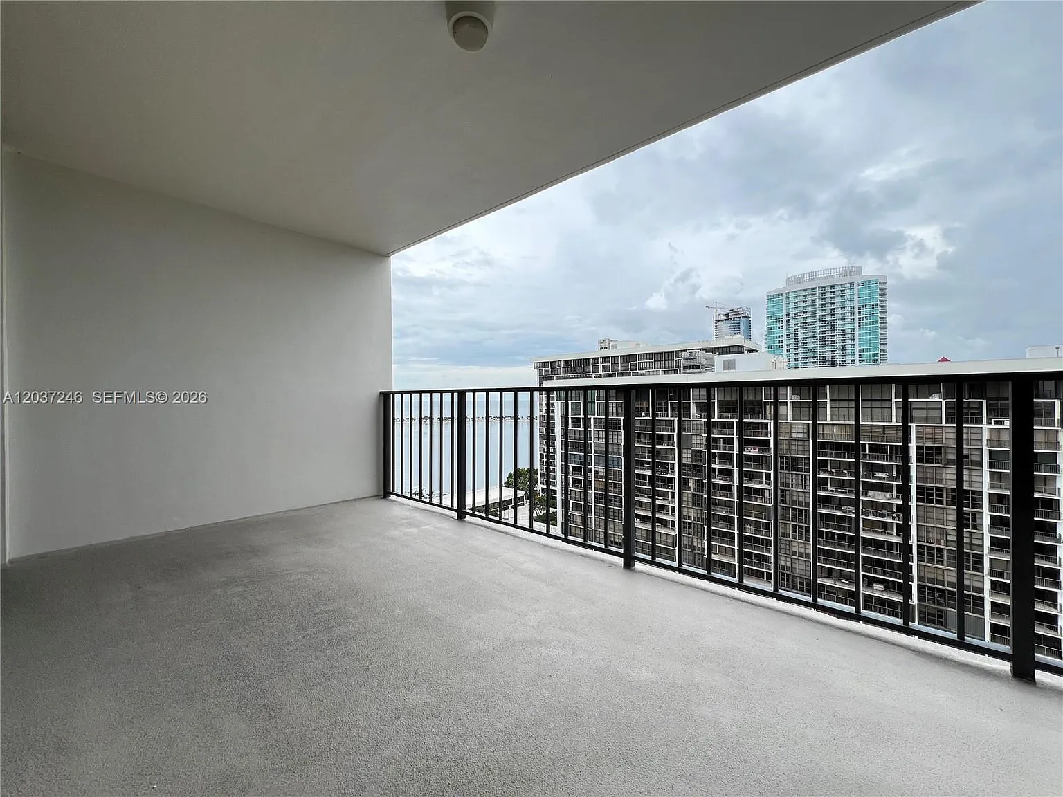 Brickell Place Condo — Photo 2