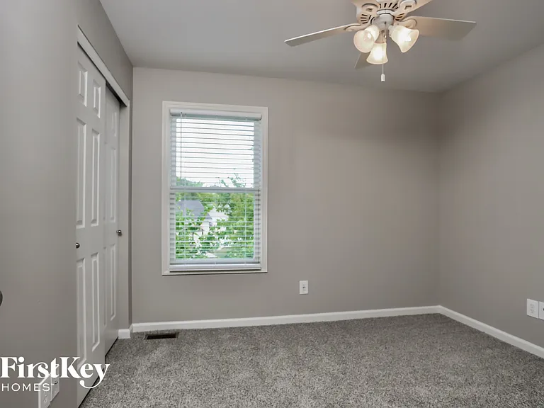 128 Homefield Lake Ct — Photo 10