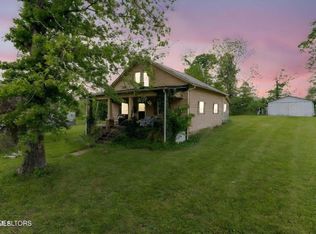 2170 Lone Mountain Rd, Tazewell, TN 37879